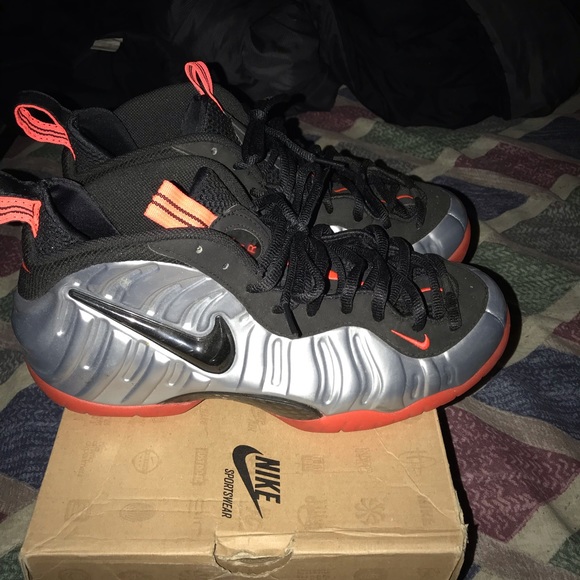 Crimson foamposites